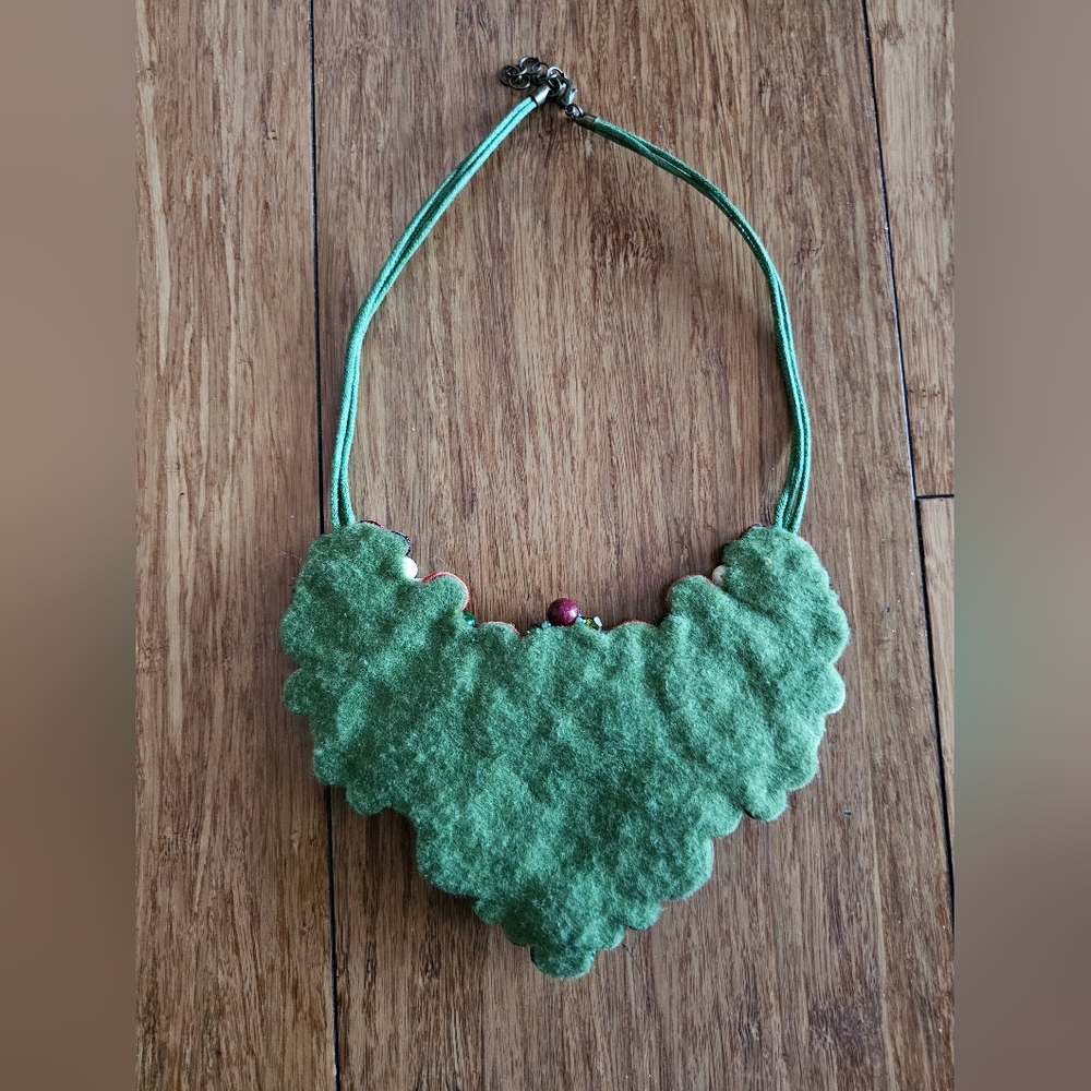 Necklace - Picture 2 of 4